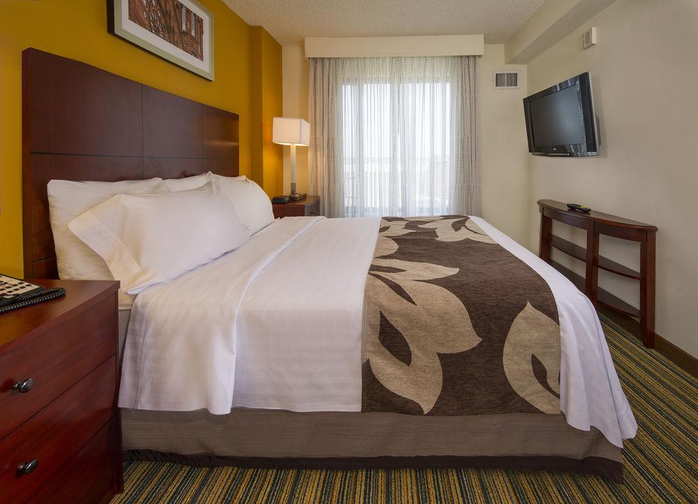 Residence Inn Arlington Pentagon City Exterior photo