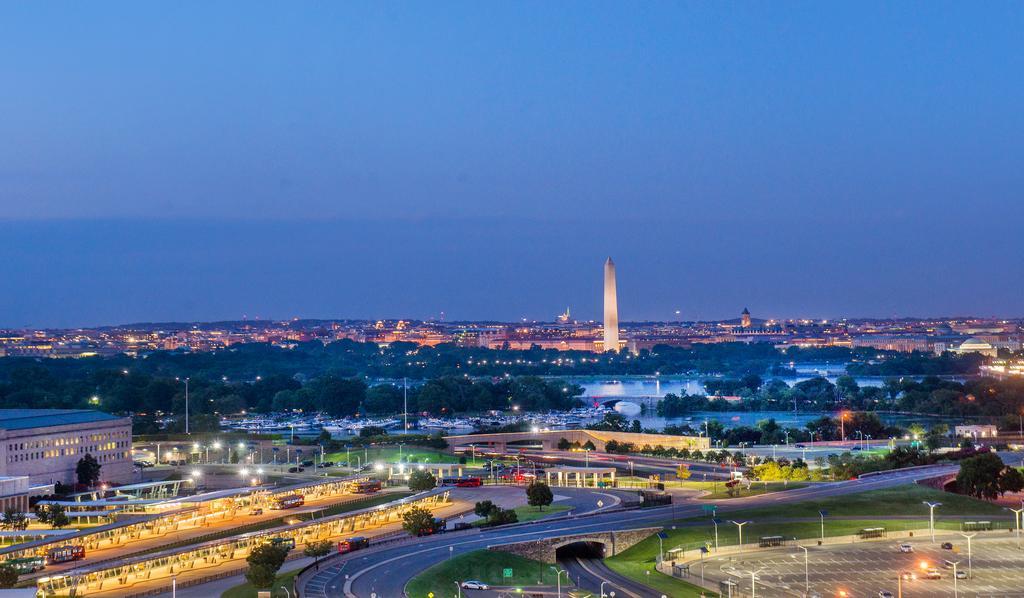 Residence Inn Arlington Pentagon City Exterior photo