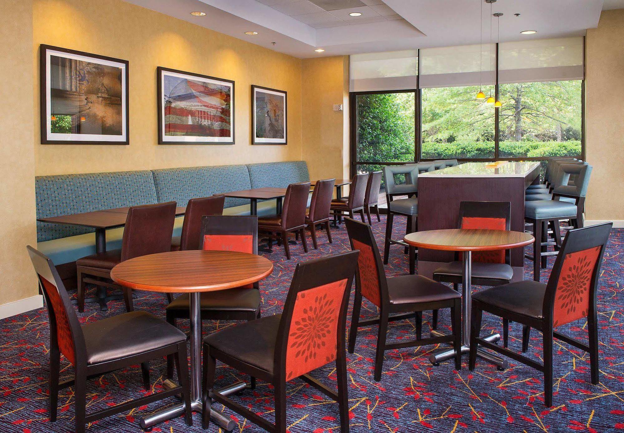Residence Inn Arlington Pentagon City Exterior photo